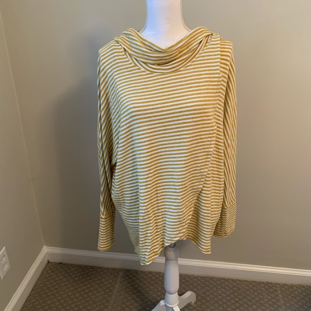 Anthropologie Large Long Sleeve Tee Yellow Striped